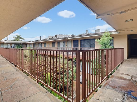 4th image of 640 Elm Ave APT 11