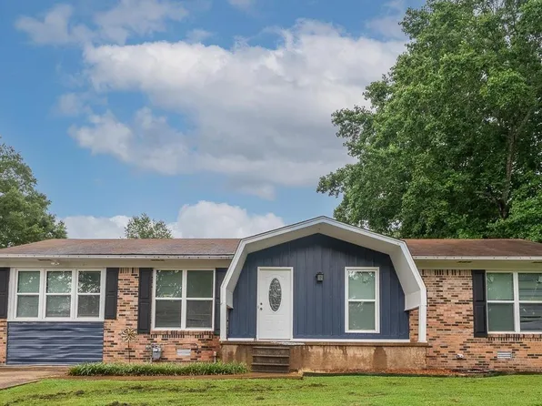 16642 Jay St, Athens, AL 35611