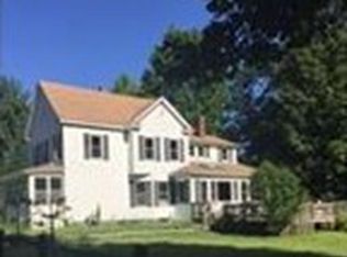 16 Kittredge St, Leominster, MA 01453