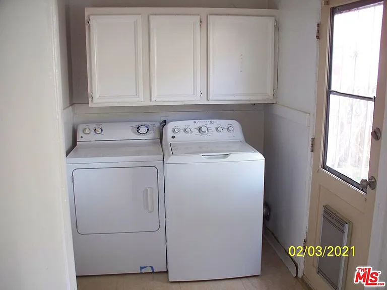 4354 Coolidge Ave — Photo 40
