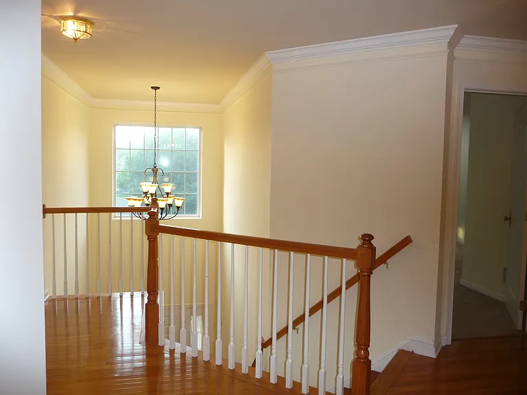 220 Roosevelt Dr — Photo 43