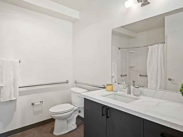4111 Stone Way N — Photo 18