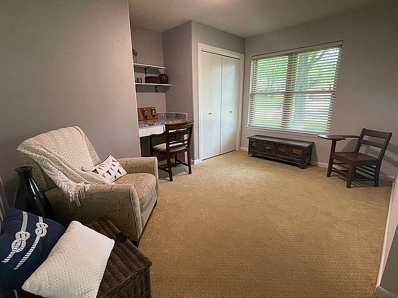5th image of 3616 Oakwood Dr