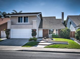 10890 San Leon Ave, Fountain Valley, CA 92708