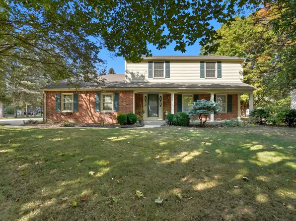 1054 Bourgogne Ave, Bowling Green, OH 43402