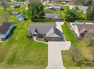 1553 Bittersweet Dr, Lima, OH 45807