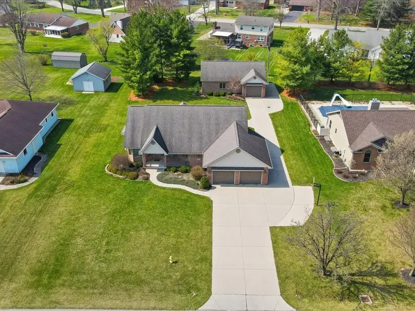 1553 Bittersweet Dr, Lima, OH 45807