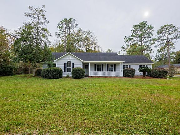 2nd image of 104 Magnolia Dr