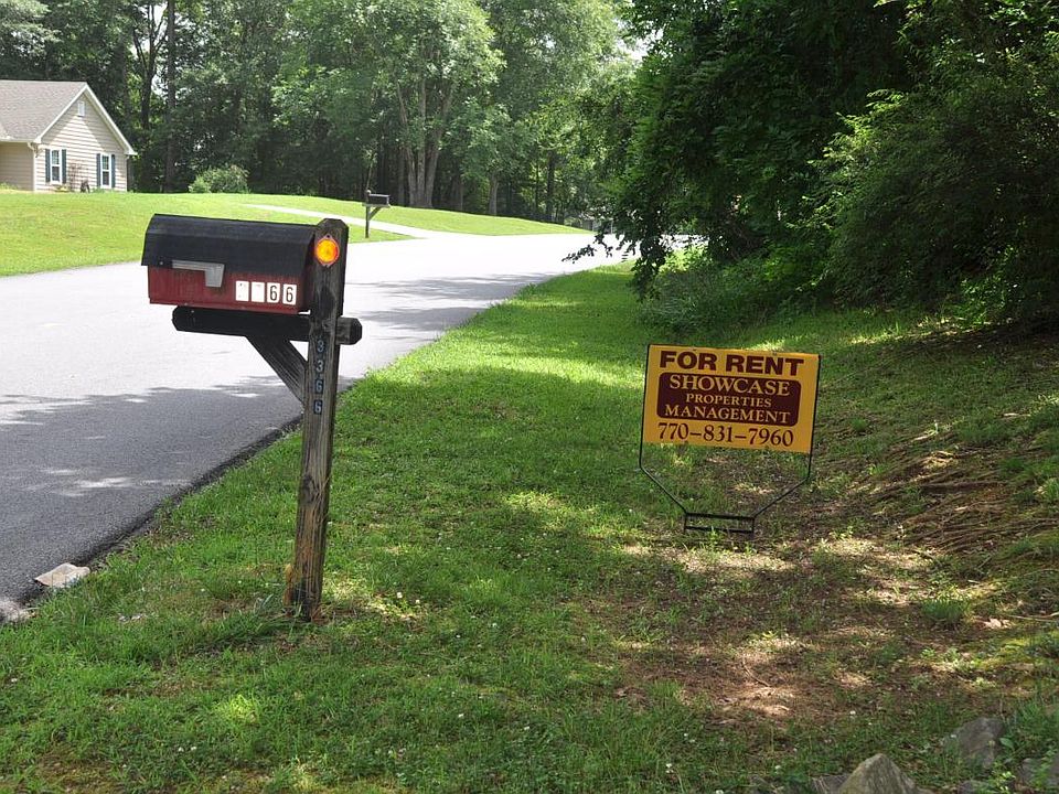 3366 Cook Road. Loganville