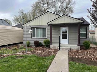 103 Mountain View Dr, Mountain Home, ID 83647