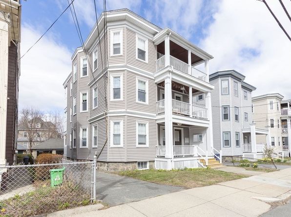 40 Fairbanks St, Brighton, MA 02135