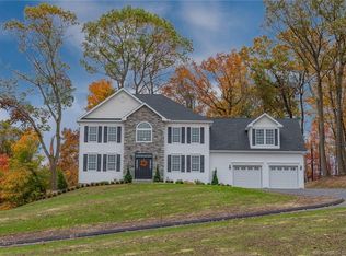 23 Ridgewood Club Ests, Prospect, CT 06712