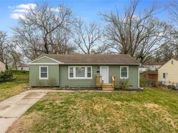 6303 E 148th Ter, Grandview, MO 64030