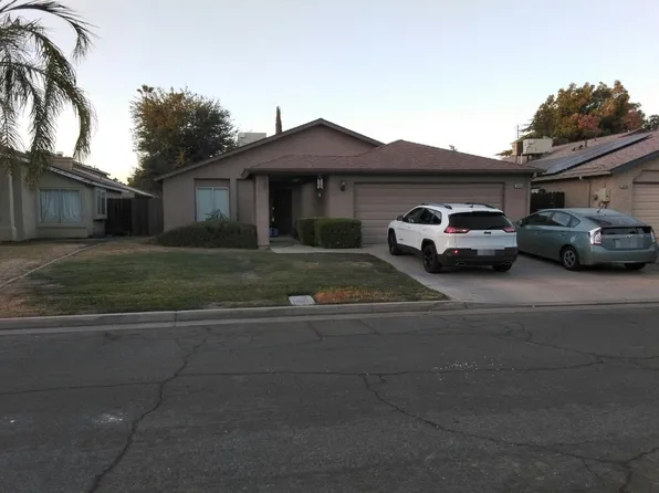 3496 W Dovewood Ave, Fresno, CA 93711