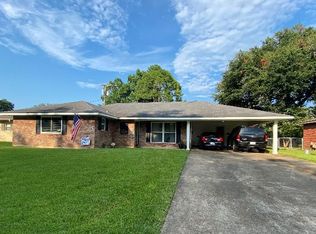 907 Snow White Dr, Alexandria, LA 71303