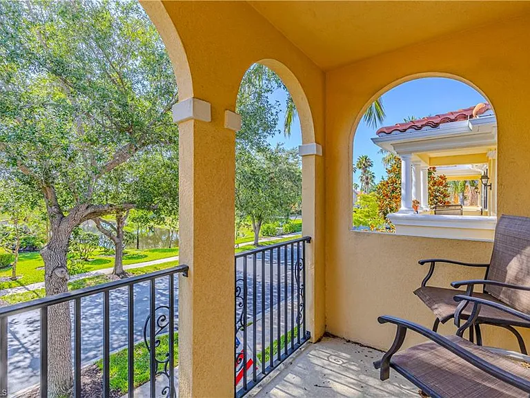 28572 Alessandria Cir SW — Photo 13