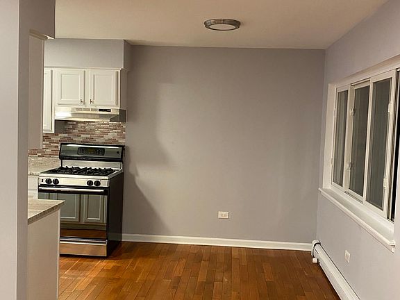 4th image of 8637 1/2 W Foster Ave