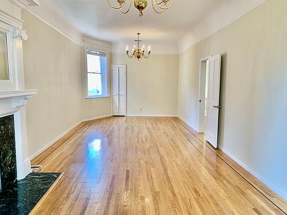 3rd image of 639 Mason St