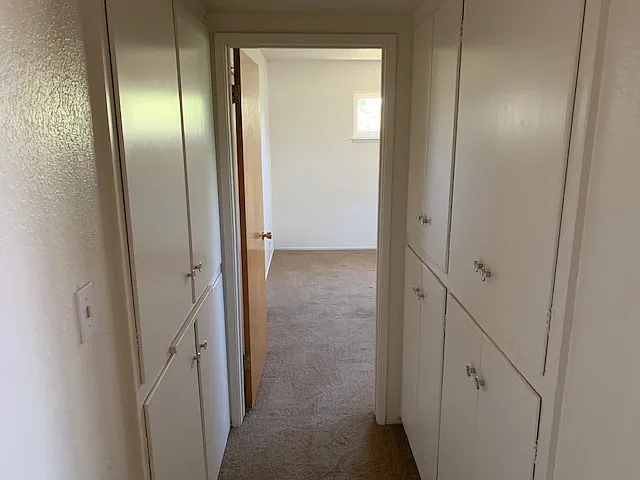 1043 Grove Ave — Photo 20