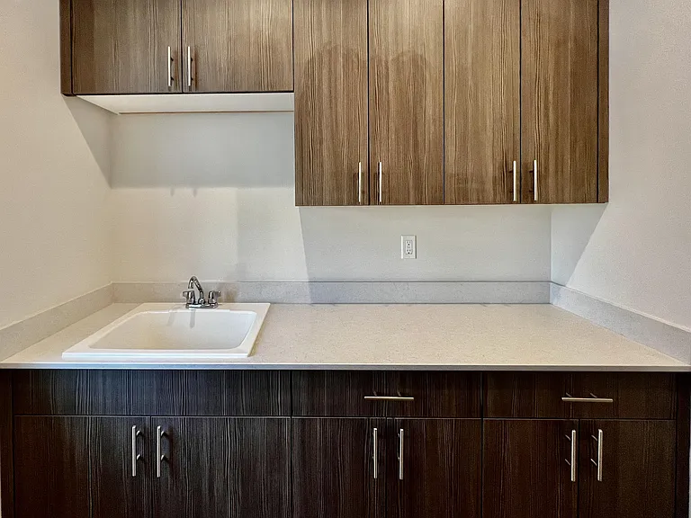 5526 Leiden Ln — Photo 14