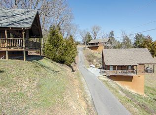 2051 Tiffany Way, Sevierville, TN 37862