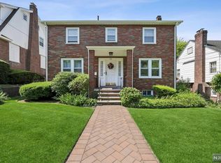 312 Frances St, Teaneck, NJ 07666