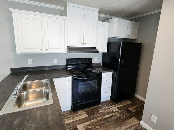 3rd image of 6539 Townsend Rd #89