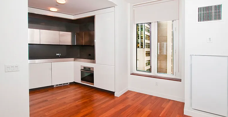 Rented by SERHANT. | media 27