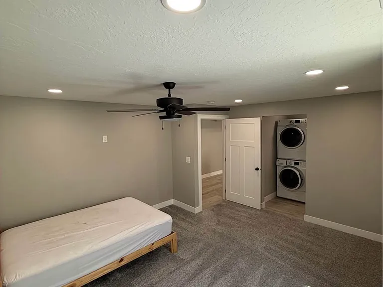 N 3175 W — Photo 15