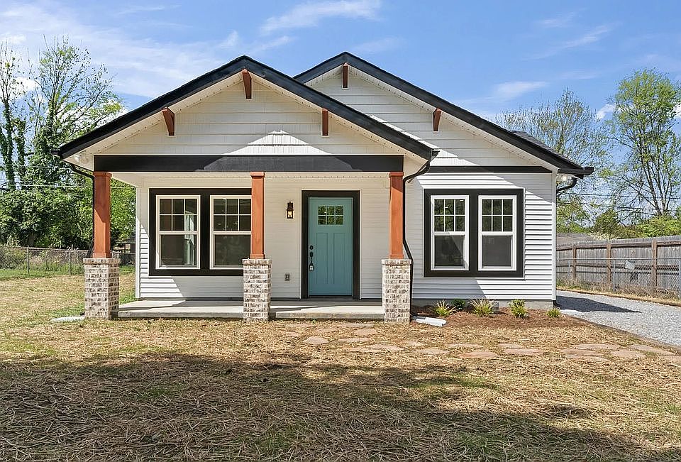 Front View Cottage Style