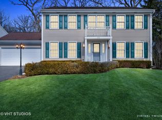 722 S Carriage Hill Rd, Island Lake, IL 60042