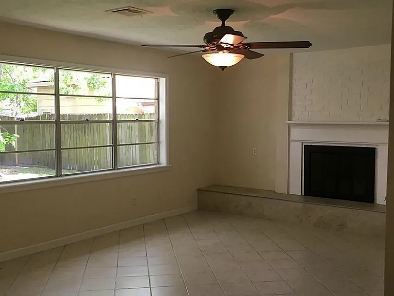 5115 Tashkent Dr — Photo 7
