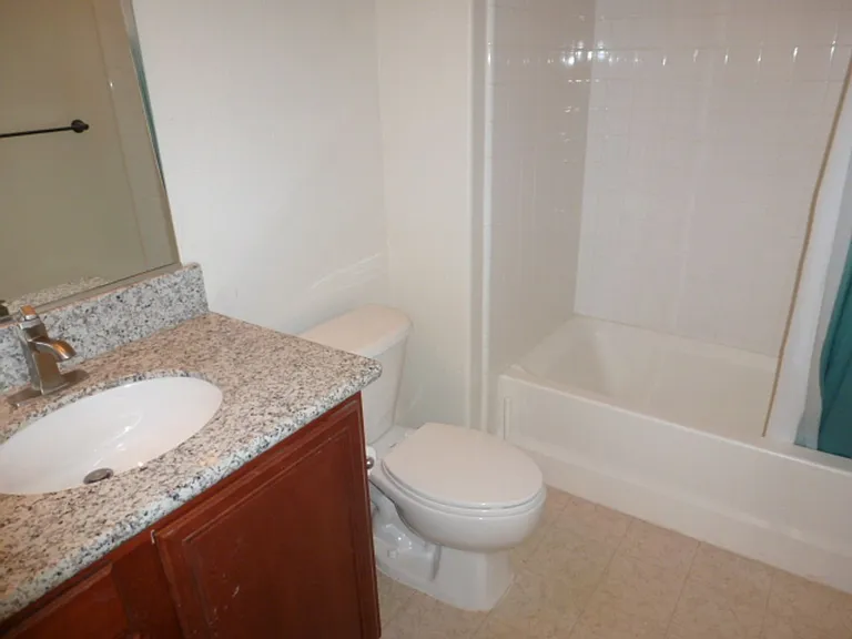 1668 Spicewood Cir — Photo 23
