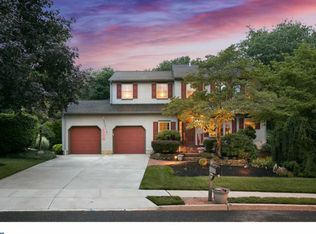 25 Saddle Dr, Mount Laurel, NJ 08054