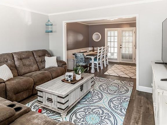 5th image of 3206 Regents Park Ln Unit D