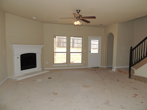 9609 Squire Lane