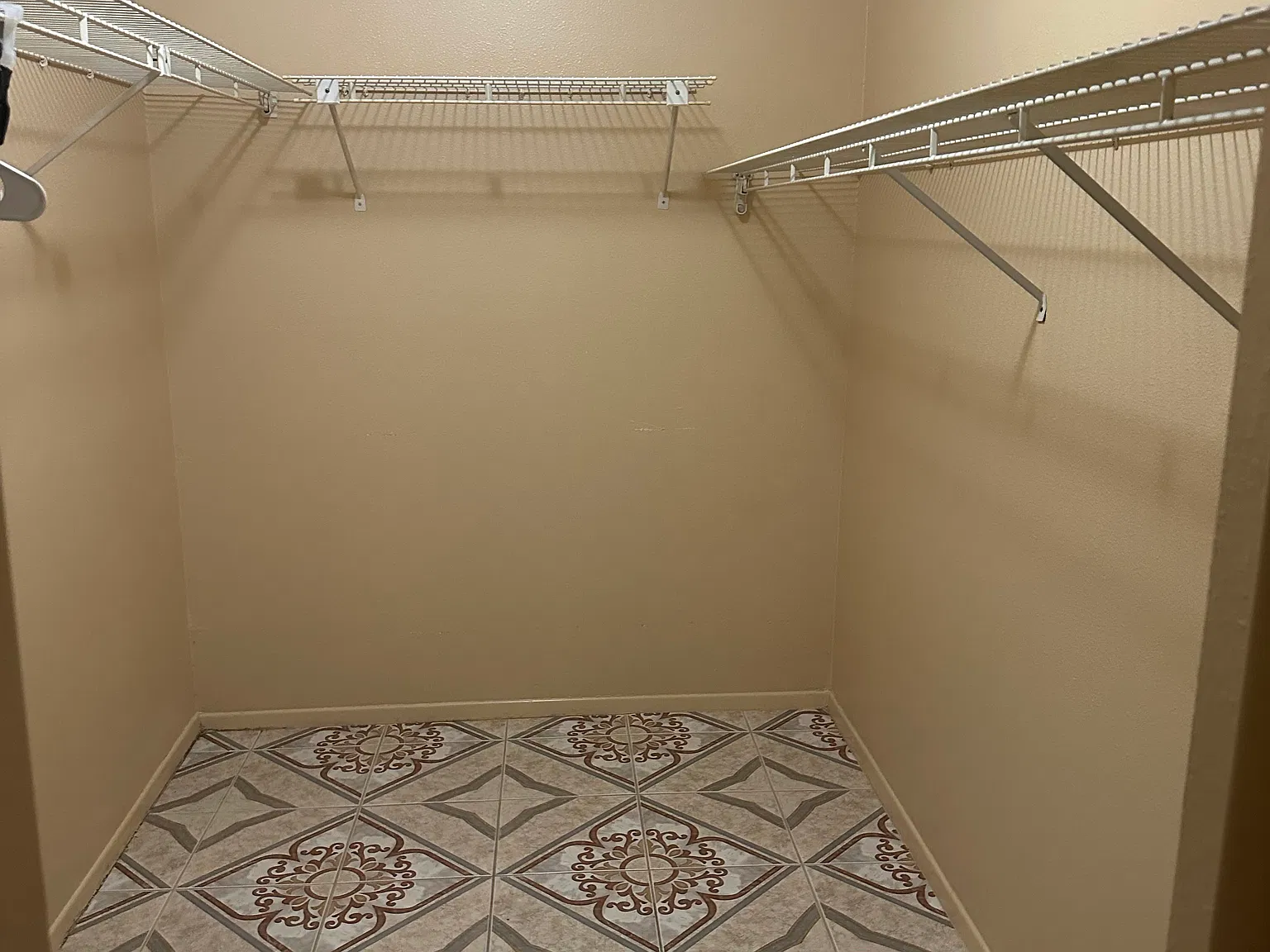 3 bed, 1497 sqft, $2,500 — Photo 4