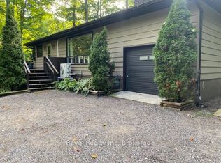 28 Lannan Dr, Tiny, ON L9M 0H3