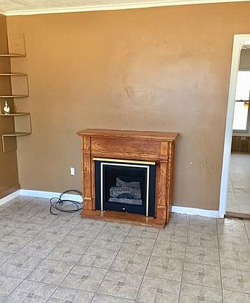 5th image of 293 Sunny Hill Dr