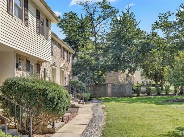 138 N Park Ridge Rd, Bloomington, IN 47408