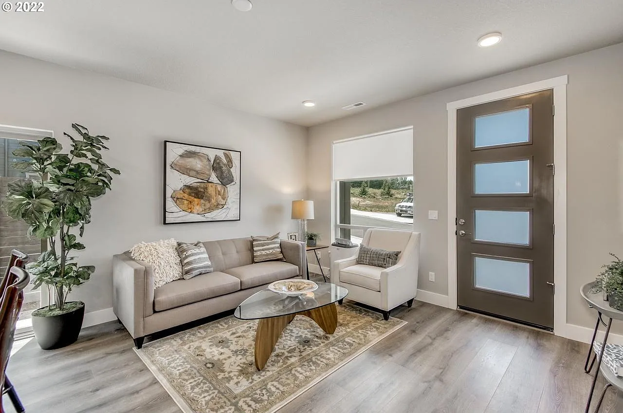 2 bed, 2.5 bath, 1200 sqft, $2,400 — Photo 2