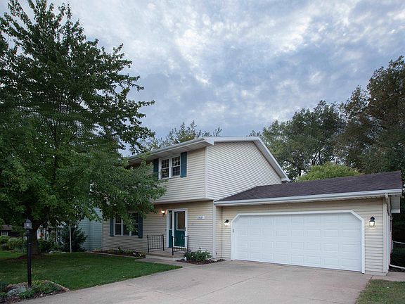 2nd image of 3621 N Marbleway Dr