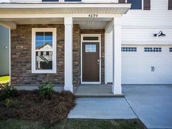 3rd image of 4657 Hartshorn Cir
