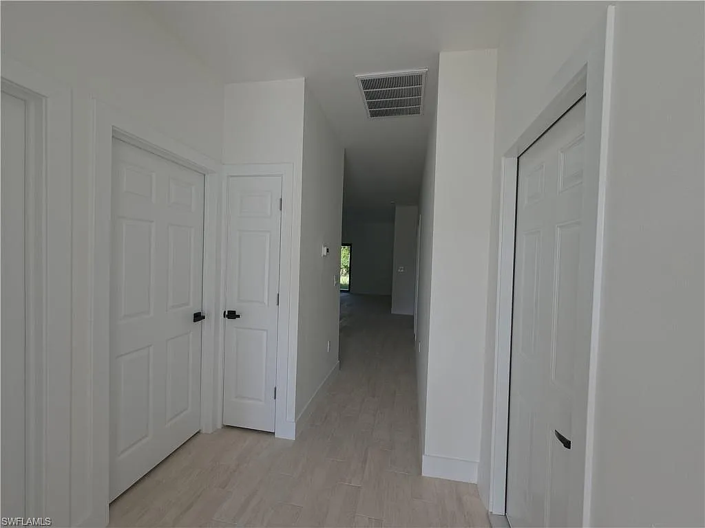 3 bed, 2.0 bath, 1175 sqft, $1,850 — Photo 3