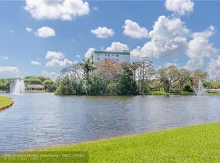 2240 N Cypress Bend Dr APT 101, Pompano Beach, FL 33069