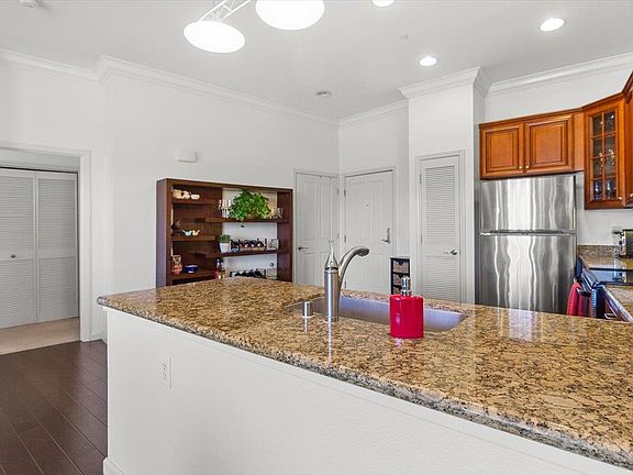 5th image of 1445 Fruitdale Ave Unit 410