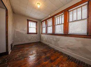 1905 SW Lincoln St, Topeka, KS 66604