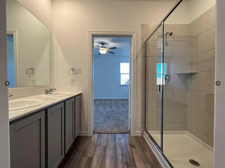 8000 Blue Heron Ln — Photo 17
