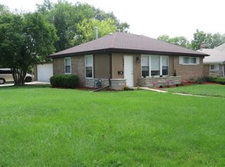 2441 Hawthorne Rd, Homewood, IL 60430