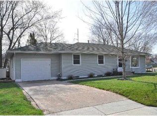 8 4th Ave NE, Osseo, MN 55369